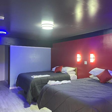 Pine Valley Motel Spruce Pine Екстер'єр фото